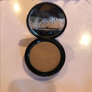 Bobbi Brown Bronzing Powder - Aruba